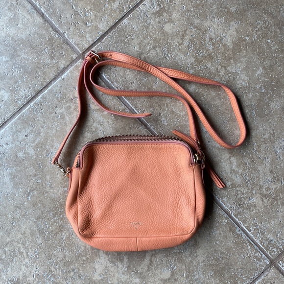 Fossil leather small crossbody Coral - Picture 1 of 9